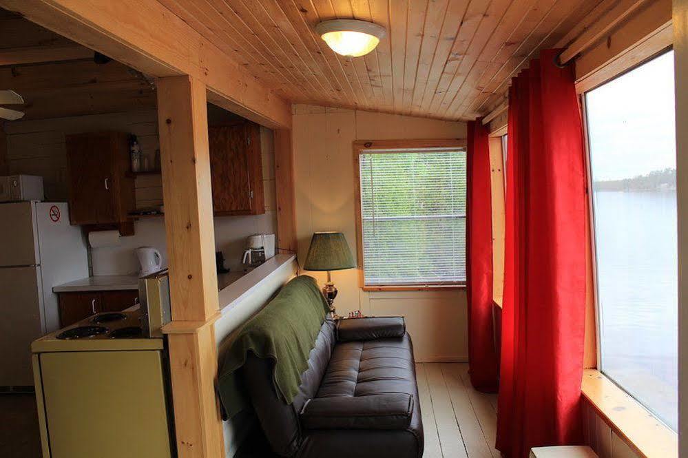 Mashkinonje Lodge Lavigne Екстер'єр фото