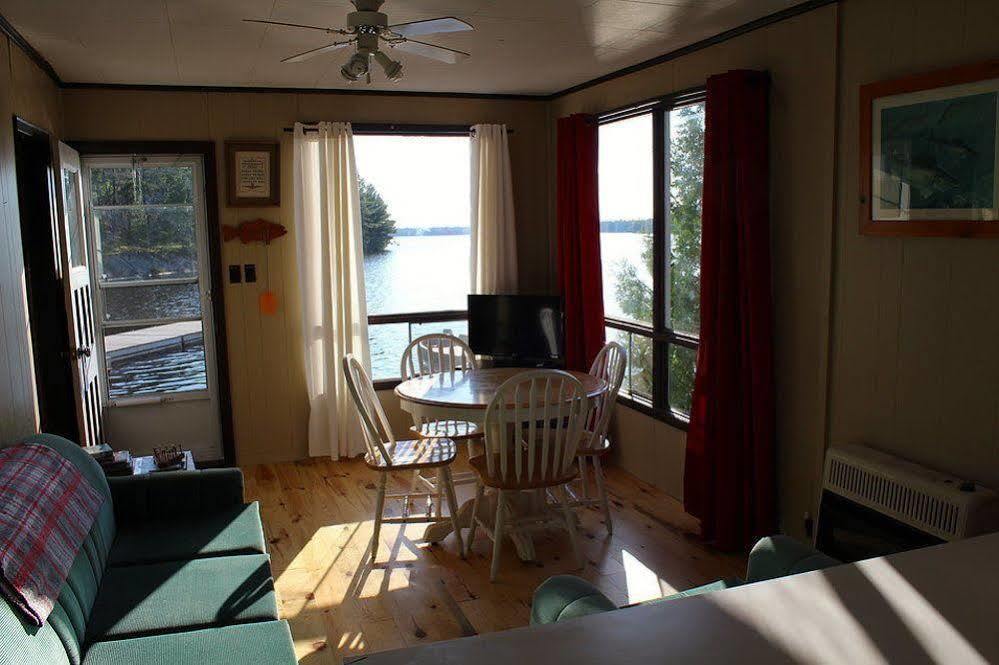 Mashkinonje Lodge Lavigne Екстер'єр фото